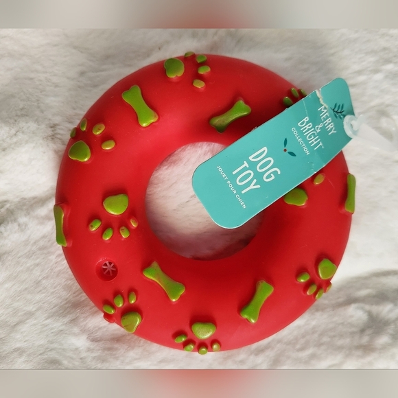 New set of dog toys - Picture 4 of 5